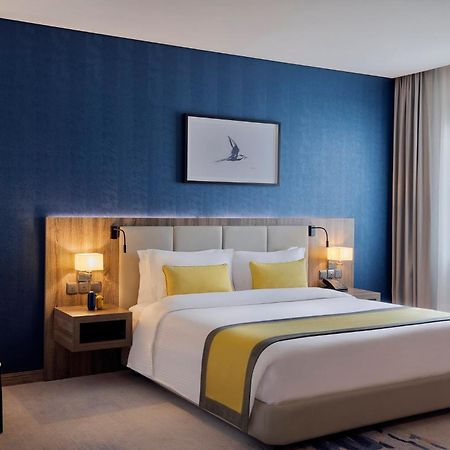Voco Al Khobar By Ihg Hotel Exterior foto A bedroom at the hotel