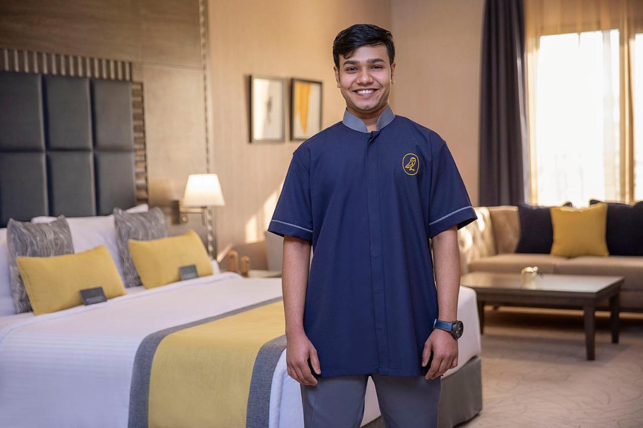 Voco Al Khobar By Ihg Hotel Exterior foto A houseboy in a hotel